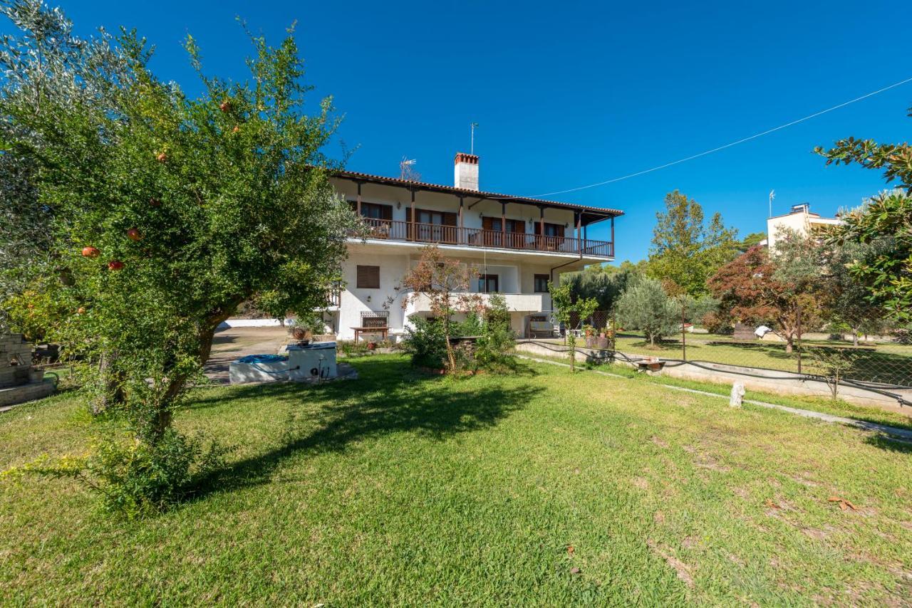 Antigoni'S Apartment Vourvourou Exterior photo