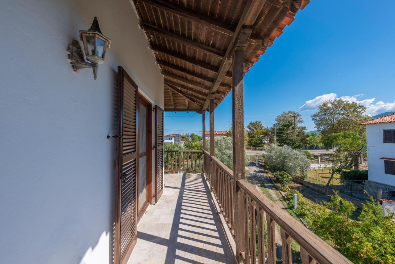 Antigoni'S Apartment Vourvourou Exterior photo
